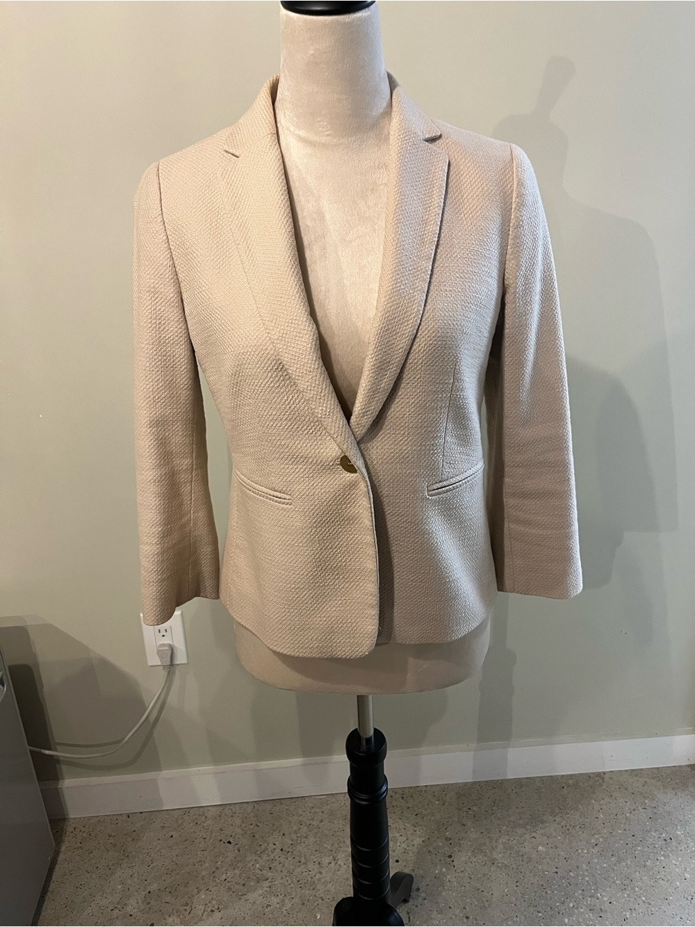 Ann Taylor Cream Textured Single-Button Blazer with gold buttons